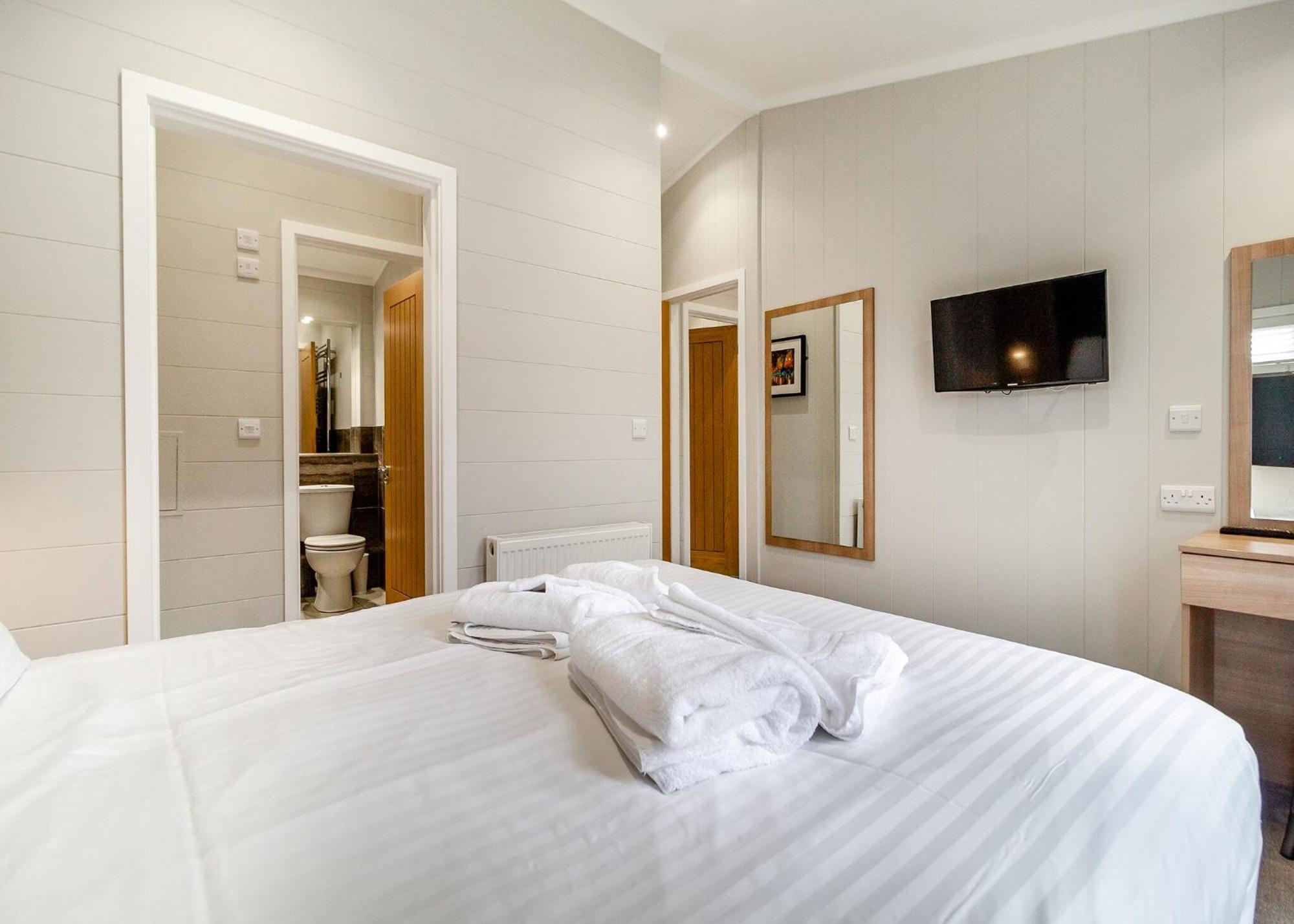 Norfolk Woods Resort And Spa Narborough  Zewnętrze zdjęcie