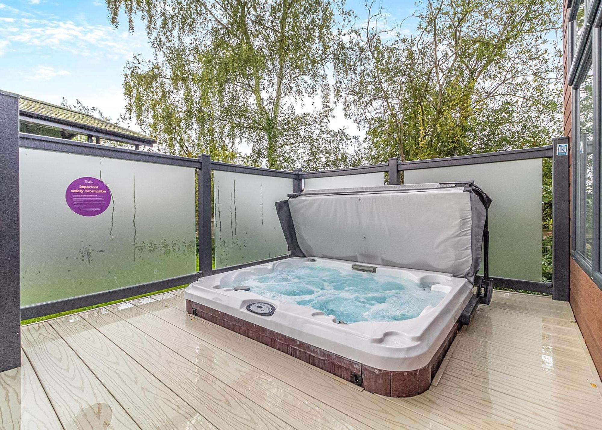 Norfolk Woods Resort And Spa Narborough  Zewnętrze zdjęcie